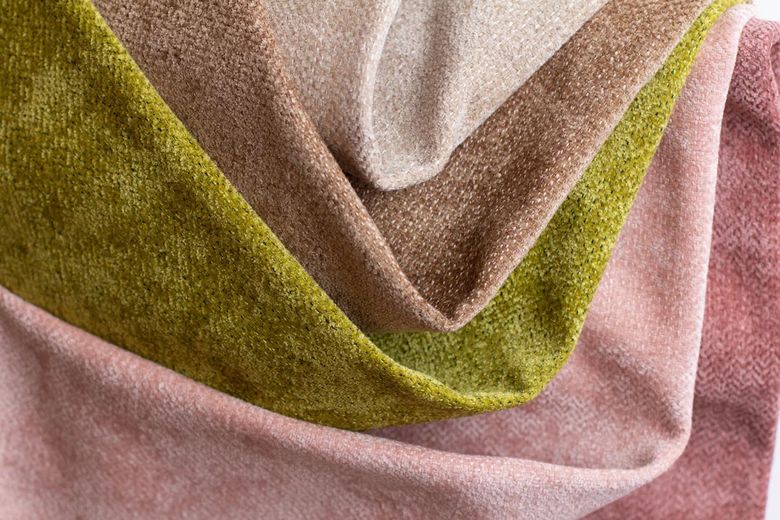 Гусеница, ставшая тканью